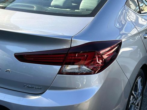 Used 2020 Hyundai Elantra Limited w/ Ultimate Package 03 image 10