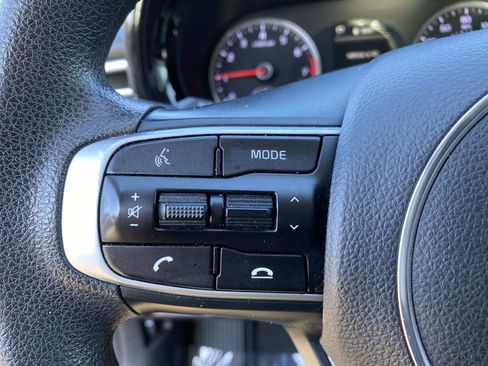 Used 2023 Kia K5 LXS FWD image 16