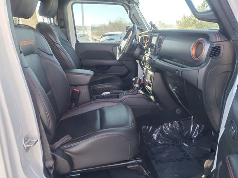 Used 2021 Jeep Gladiator Mojave w/ LED Lighting Group image 19