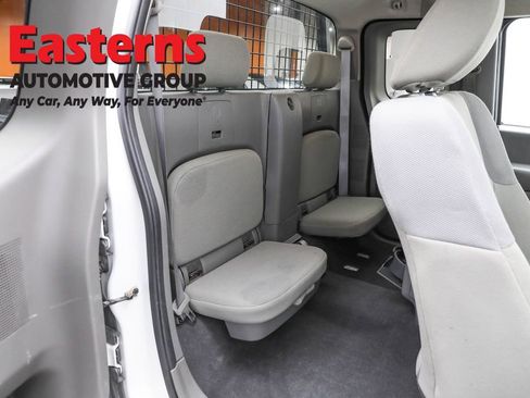 Used 2019 Nissan Frontier S RWD image 22