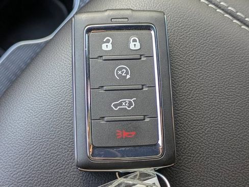 New 2025 Jeep Grand Cherokee Limited w/ Black Appearance Package image 26