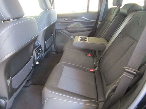 New 2026 Jeep Grand Cherokee Laredo X image 17