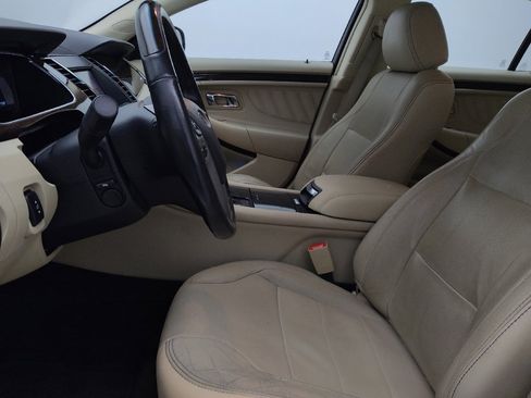 Used 2014 Ford Taurus Limited w/ Equipment Group 301A FWD image 17