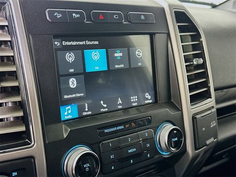 Used 2018 Ford F150 Platinum w/ Equipment Group 701A Luxury image 28