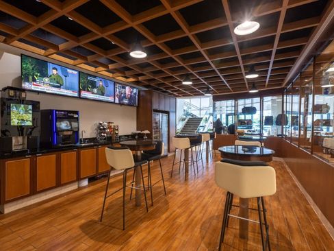 Used 2020 Chevrolet Traverse RS image 45