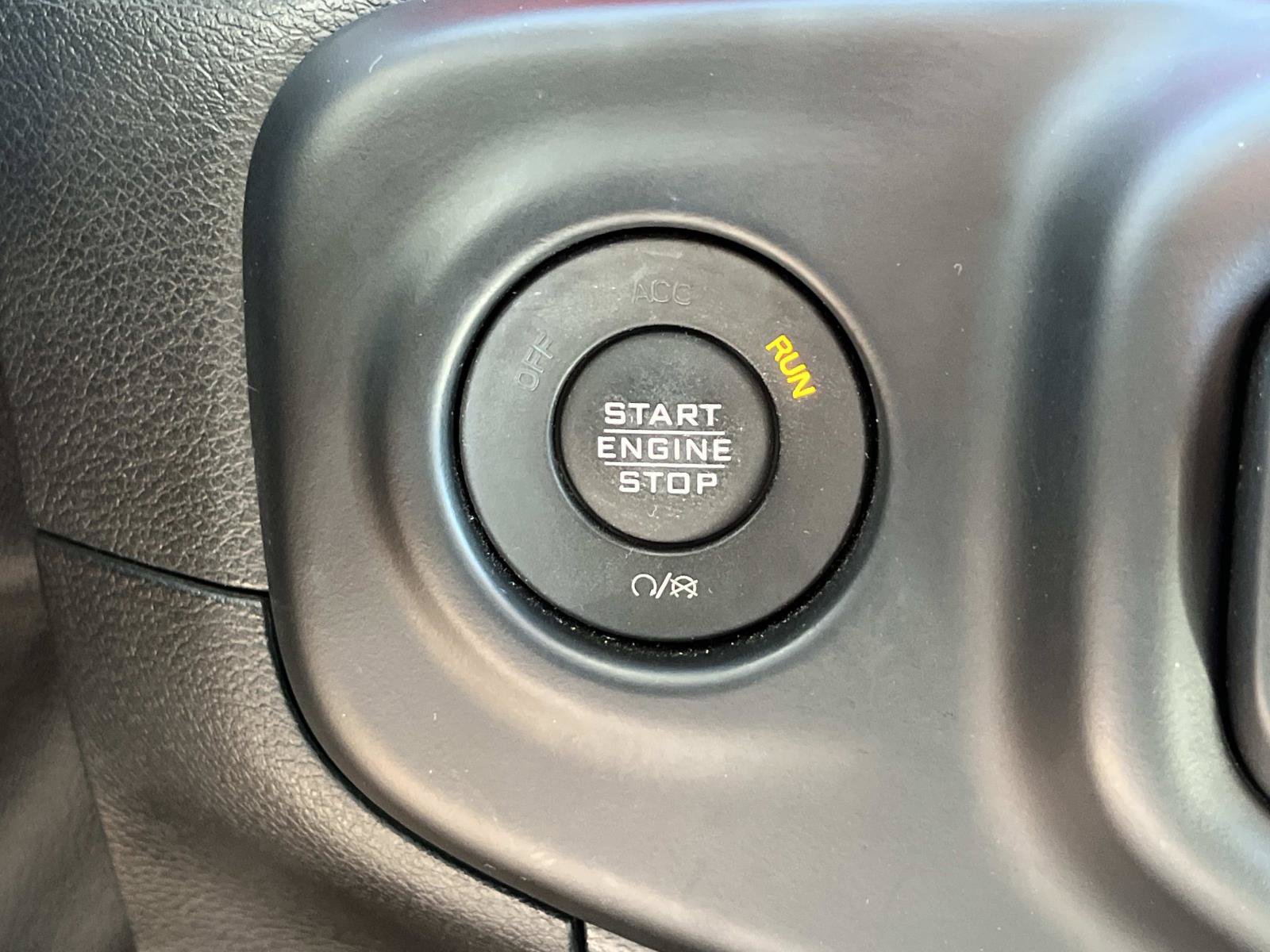Used 2021 Jeep Wrangler Unlimited Rubicon AWD/4WD image 32