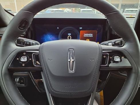 New 2025 Lincoln Aviator Black Label image 12