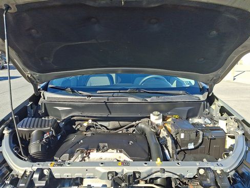 Used 2018 Chevrolet Equinox LT image 27