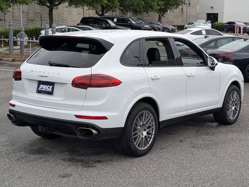 Used 2017 Porsche Cayenne Platinum Edition AWD/4WD image 9