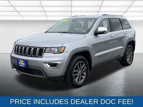 Used 2018 Jeep Grand Cherokee Limited AWD/4WD image 3