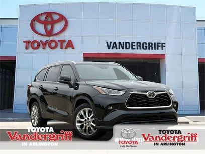 Used 2023 Toyota Highlander Limited