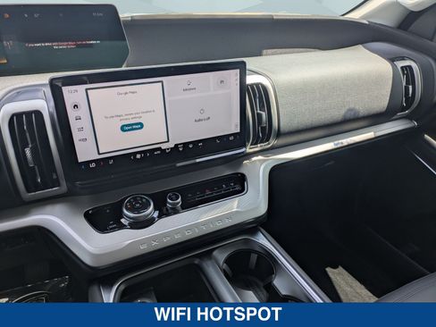 New 2026 Ford Expedition Active RWD image 34
