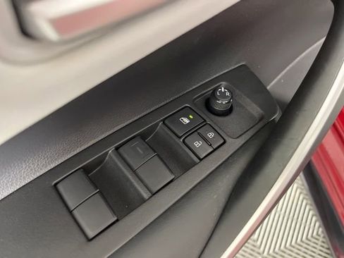 Used 2023 Toyota Corolla SE image 32