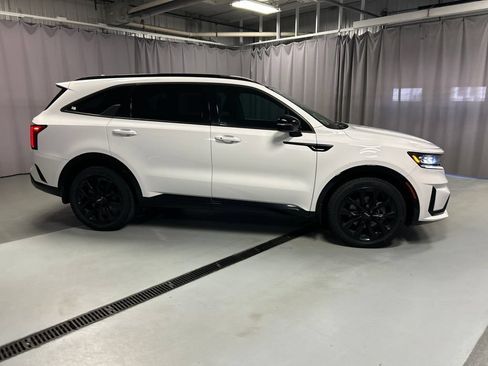 Used 2023 Kia Sorento SX FWD image 8