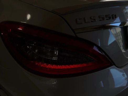 Used 2014 Mercedes-Benz CLS 550 4MATIC w/ Premium 1 Package image 9