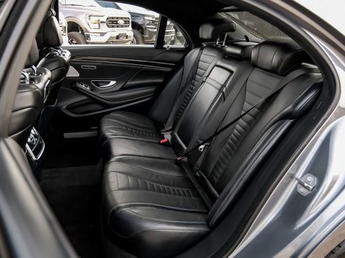 Used 2019 Mercedes-Benz S 560 4MATIC Sedan image 55