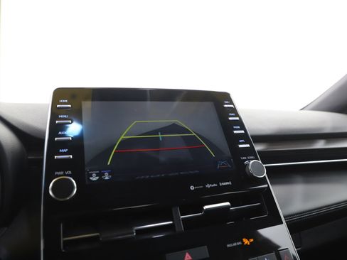 Used 2020 Toyota Avalon XLE image 27
