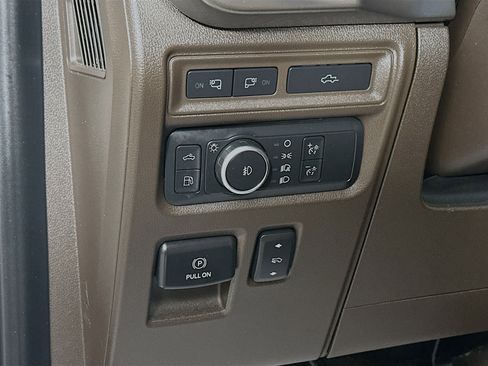 Used 2022 Ford F150 King Ranch w/ Equipment Group 601A High AWD/4WD image 10