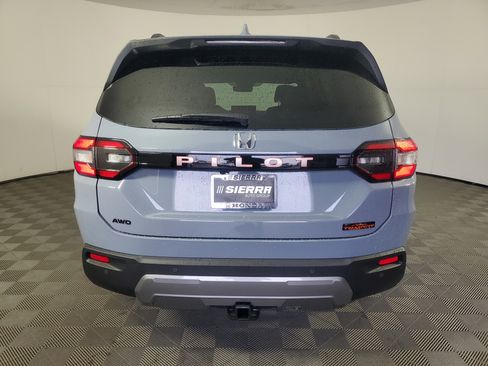 New 2026 Honda Pilot TrailSport image 5