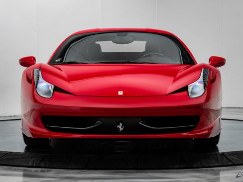 Used 2015 Ferrari 458 Italia Coupe RWD image 35