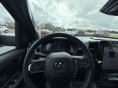 Used 2024 RAM 1500 Limited image 17