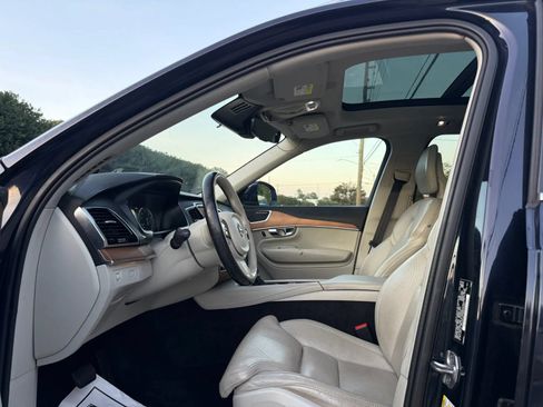 Used 2016 Volvo XC90 T6 Inscription w/ Vision Package AWD/4WD image 12