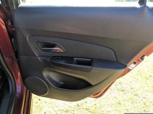 Used 2015 Chevrolet Cruze LT w/ RS Package image 29