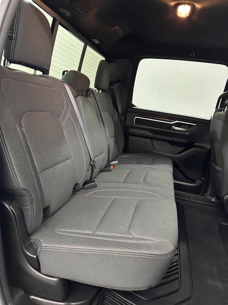 Used 2024 RAM 1500 Big Horn AWD/4WD image 34