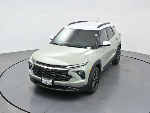 Used 2025 Chevrolet TrailBlazer ACTIV w/ LPO, Trailering Package image 52