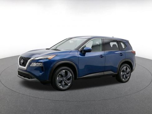 Used 2025 Nissan Rogue SV FWD image 3