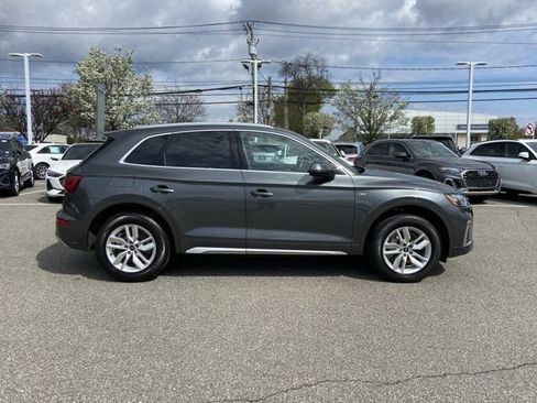 Used 2023 Audi Q5 2.0T Premium w/ Convenience Package AWD/4WD image 4