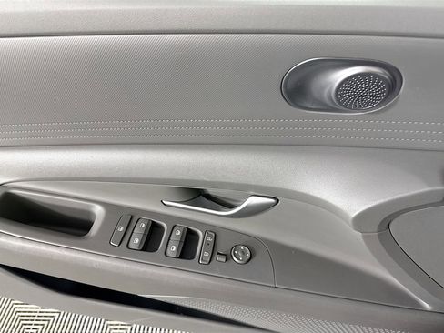 Certified 2024 Hyundai Elantra SEL image 23