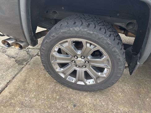 Used 2018 GMC Sierra 1500 Denali w/ Denali Ultimate Package image 20