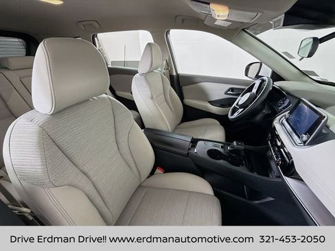 Certified 2021 Nissan Rogue SV image 24