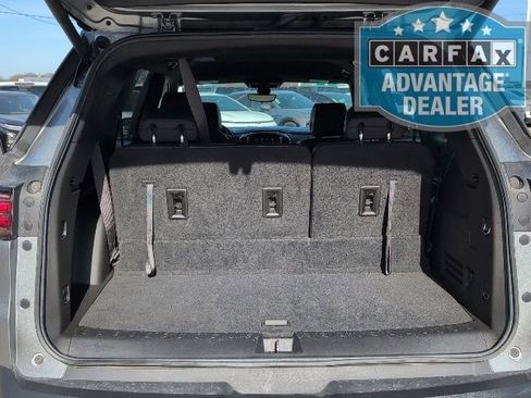 Used 2023 Chevrolet Traverse RS image 11