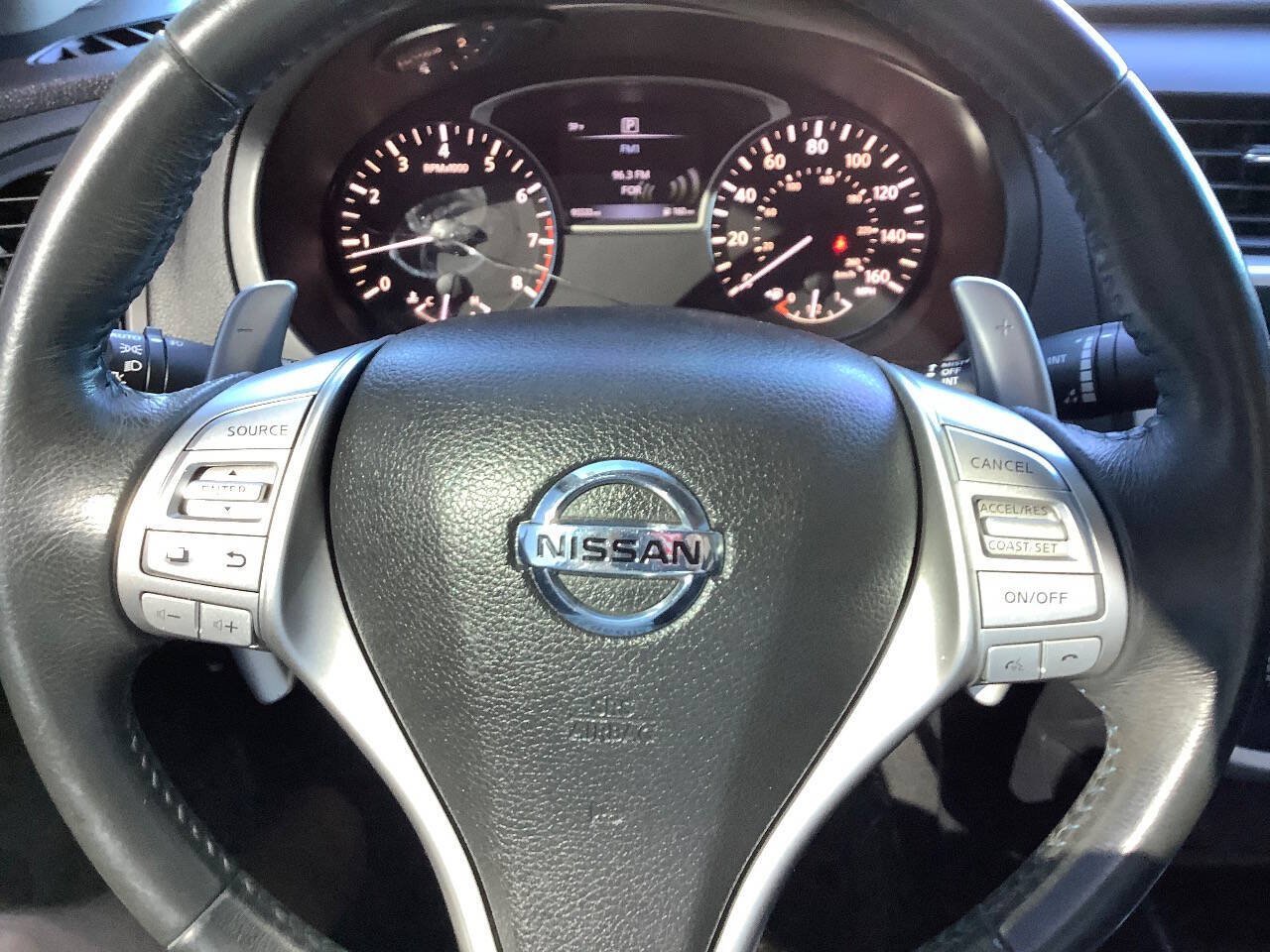 Used 2017 Nissan Altima 3.5 SR FWD image 42