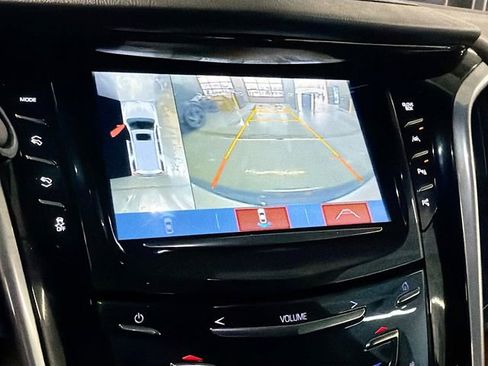 Used 2019 Cadillac Escalade Luxury image 14