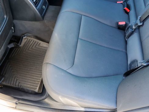 Used 2017 BMW 330i Sedan image 18