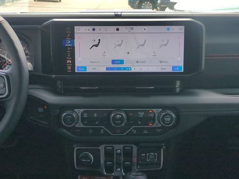 New 2026 Jeep Wrangler Unlimited Rubicon AWD/4WD image 18