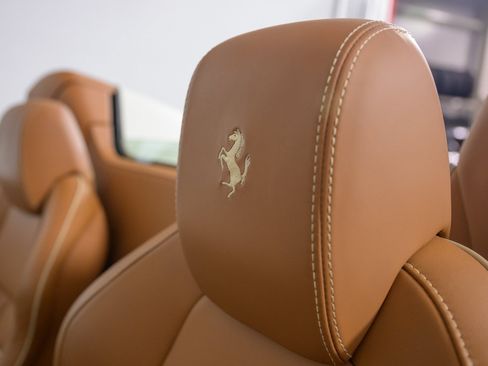 Used 2015 Ferrari 458 Spider RWD image 39