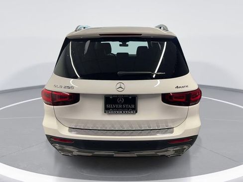 Certified 2022 Mercedes-Benz GLB 250 4MATIC image 5
