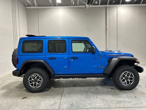 New 2026 Jeep Wrangler Unlimited Rubicon w/ Technology Group image 5