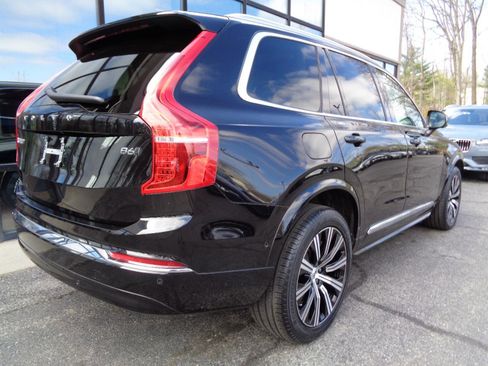 Used 2023 Volvo XC90 B6 Plus AWD/4WD image 5