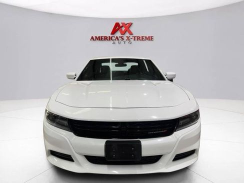 Used 2020 Dodge Charger SXT w/ Leather Interior Group RWD image 10