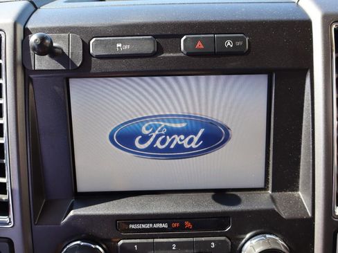 Used 2015 Ford F150 XLT w/ Equipment Group 302A Luxury AWD/4WD image 14