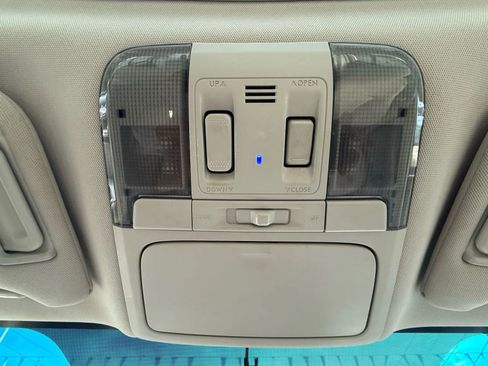 Used 2013 Subaru Legacy 2.5i Premium w/ All-Weather Pkg + Moonroof image 36