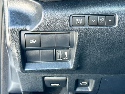 Used 2025 Lexus IS 350 F Sport RWD image 10