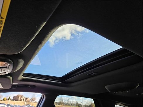 Used 2023 Dodge Durango GT image 19