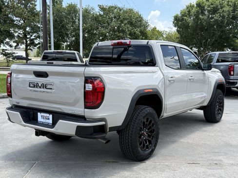 Used 2026 GMC Canyon Elevation w/ Convenience Package RWD image 5