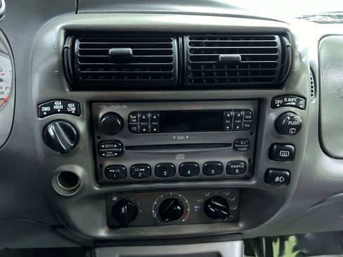 Used 2001 Ford Explorer Sport AWD/4WD image 19